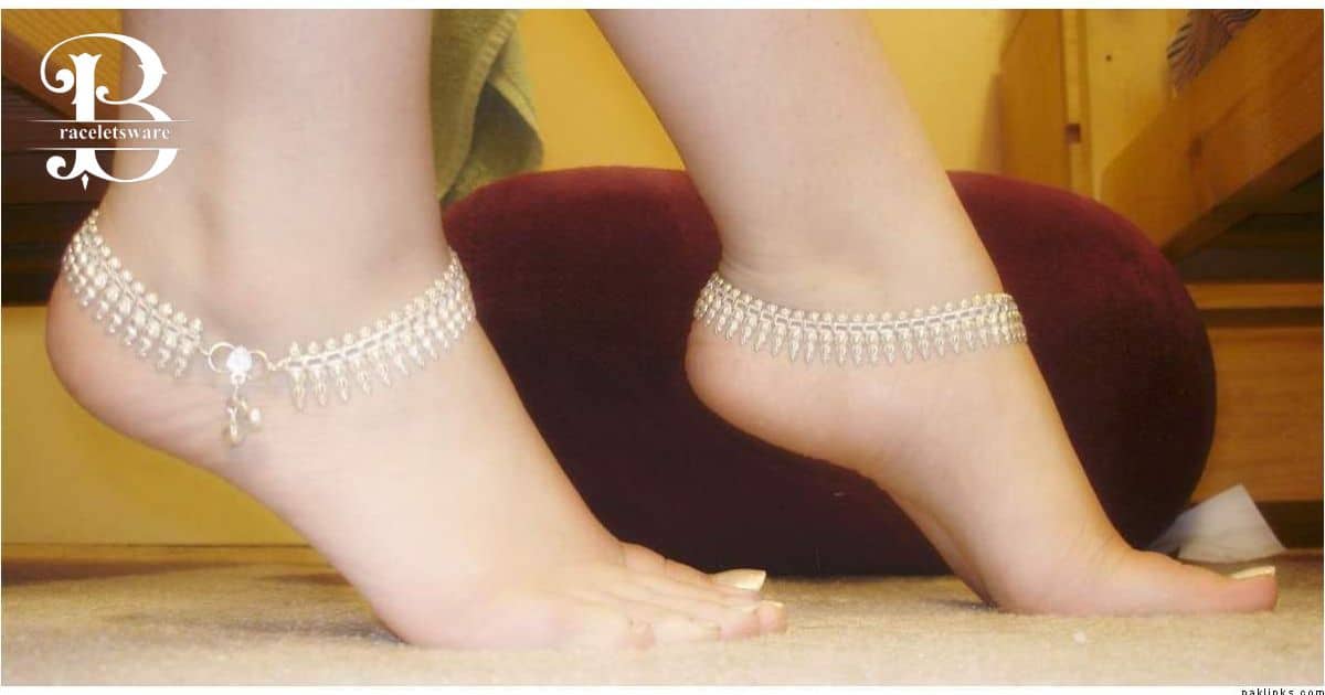 What Does An Ankle Bracelet Mean On A Woman?